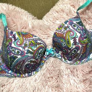 Victoria Secret 36C Bra